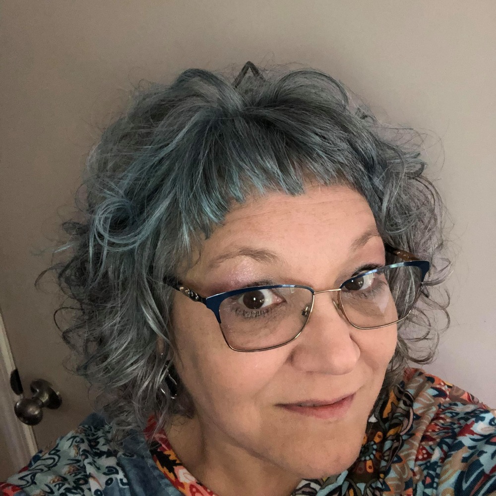 Meet your Posher, Zena